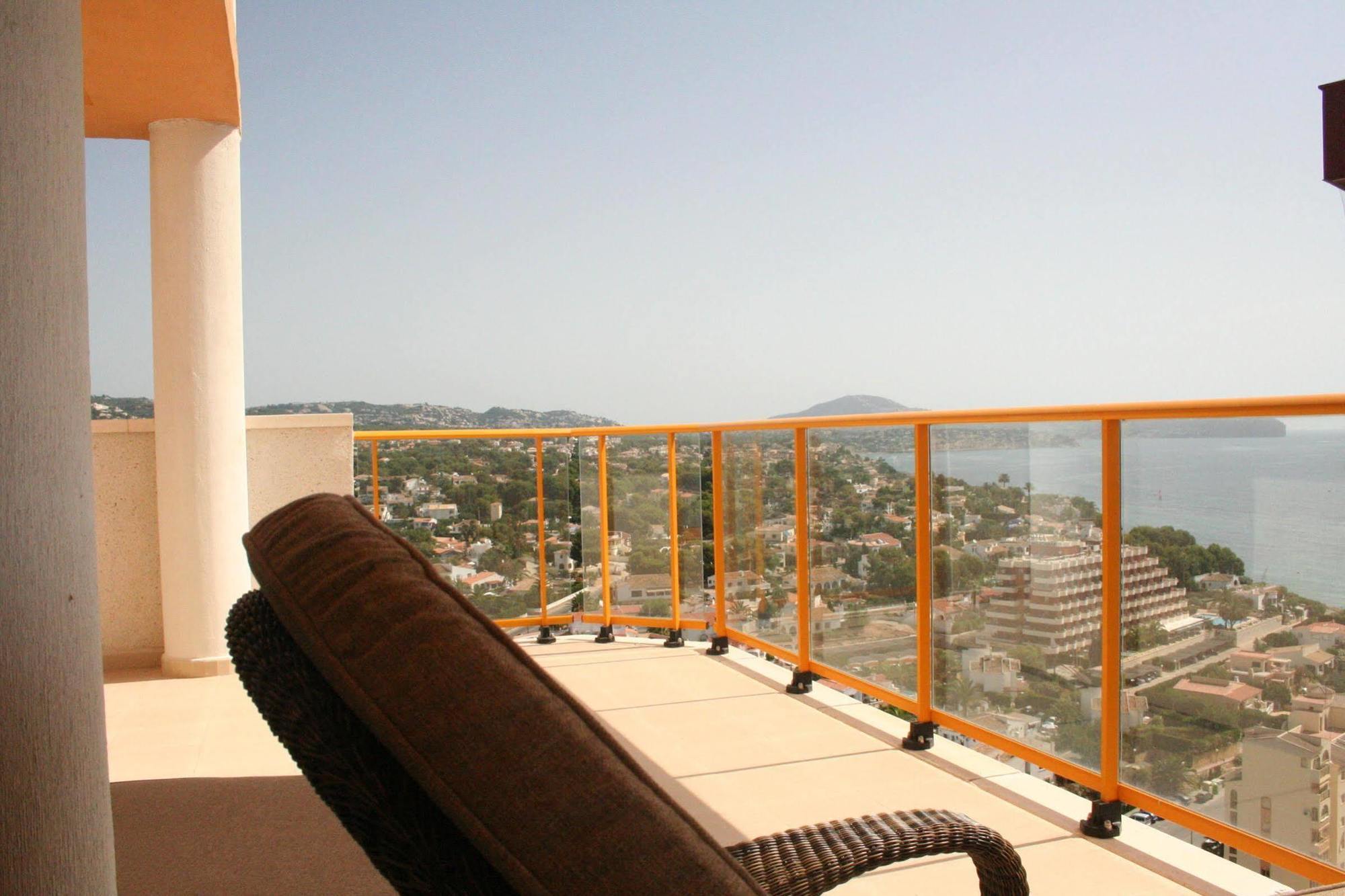 Apartamentos Ambar Beach Unitursa Кальпе Экстерьер фото